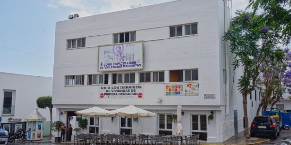 Photo biohacking center
