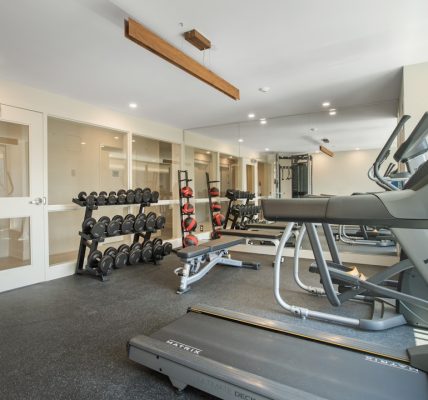 Podaż mieszkań vs popyt 2027: Kto wygra? 6 Photo apartment supply