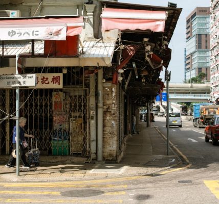 Photo aging population